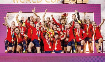 «Selección Española de Fútbol. ¡Campeonas!».